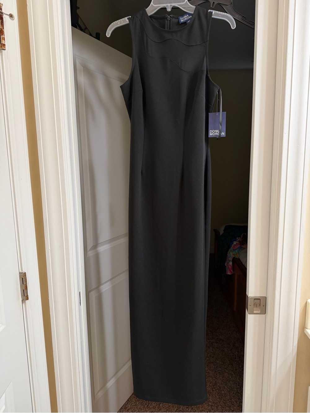 NWT Donna Morgan Black Sleeveless Maxi Dress